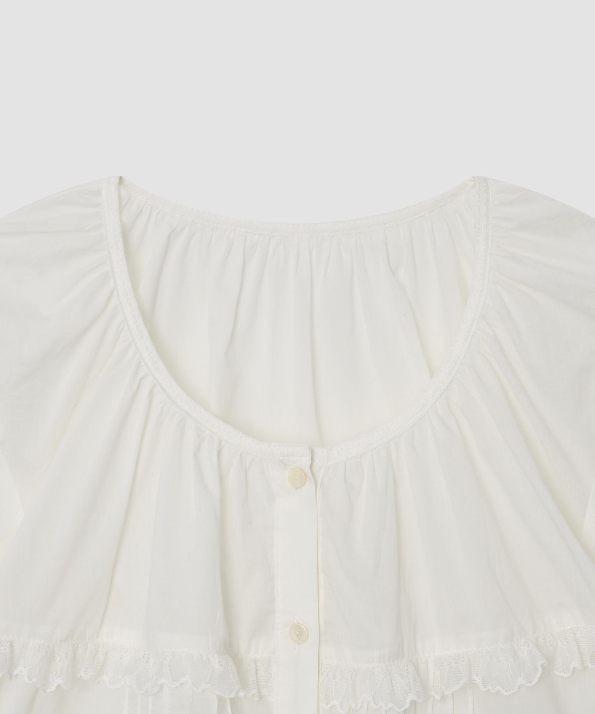 더 릴(THE LILLE) Sage Lace Blouse