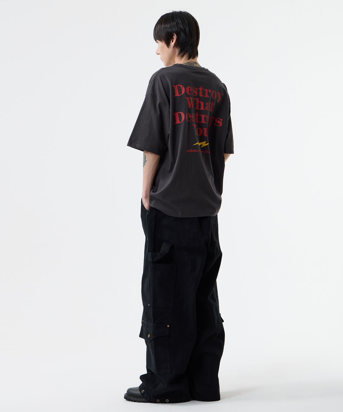 낫띵이즈베럴댄미(NOTHINGISBETTERTHANME) DESTROY TEE_charcoal