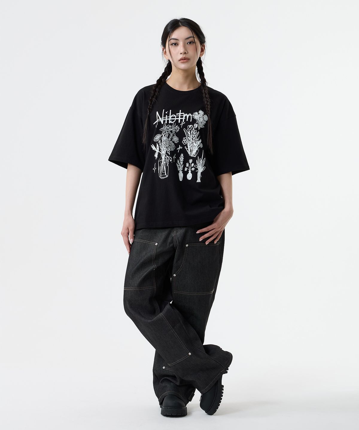 낫띵이즈베럴댄미(NOTHINGISBETTERTHANME) FLOWER SKETCH TEE_black