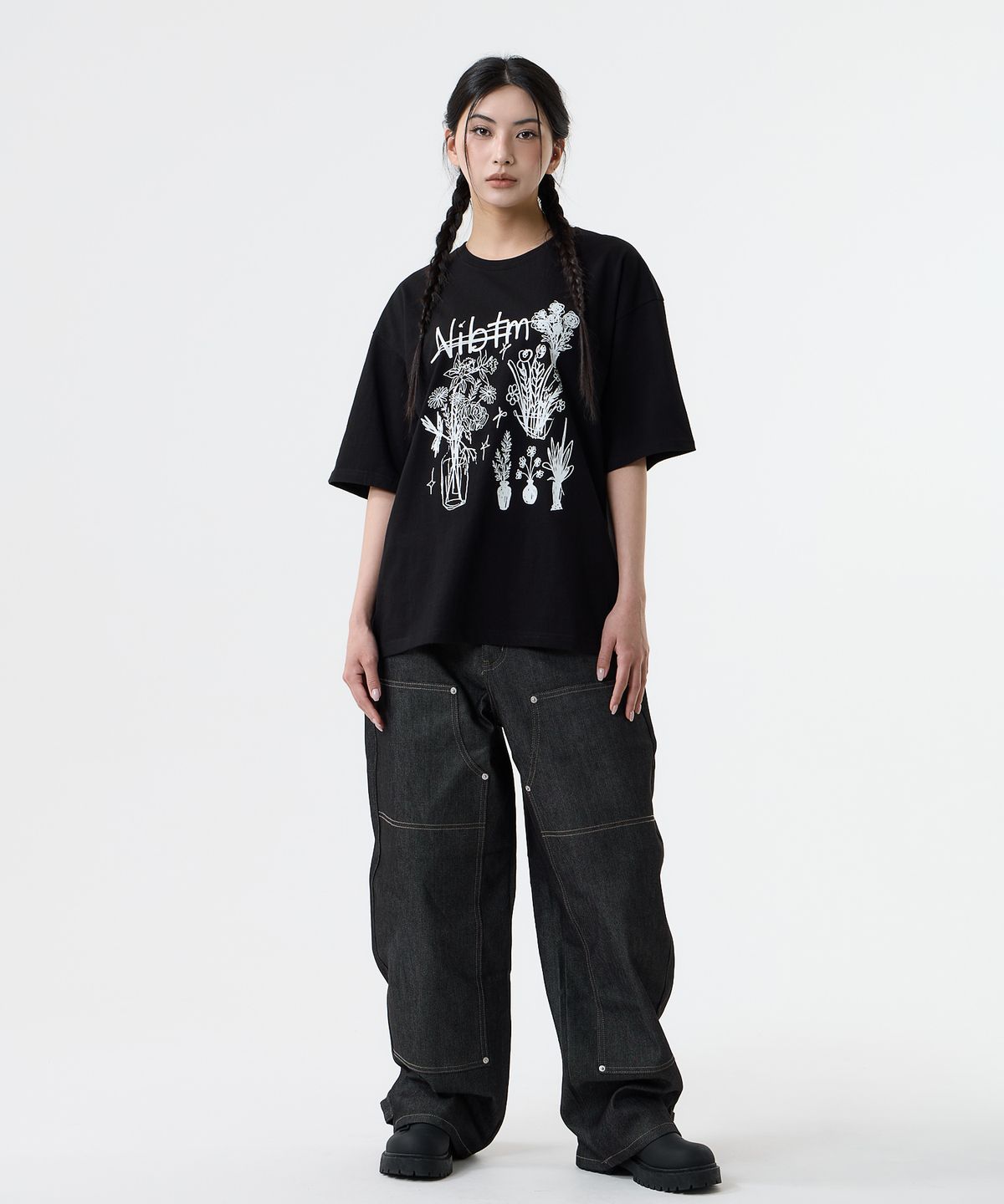 낫띵이즈베럴댄미(NOTHINGISBETTERTHANME) FLOWER SKETCH TEE_black