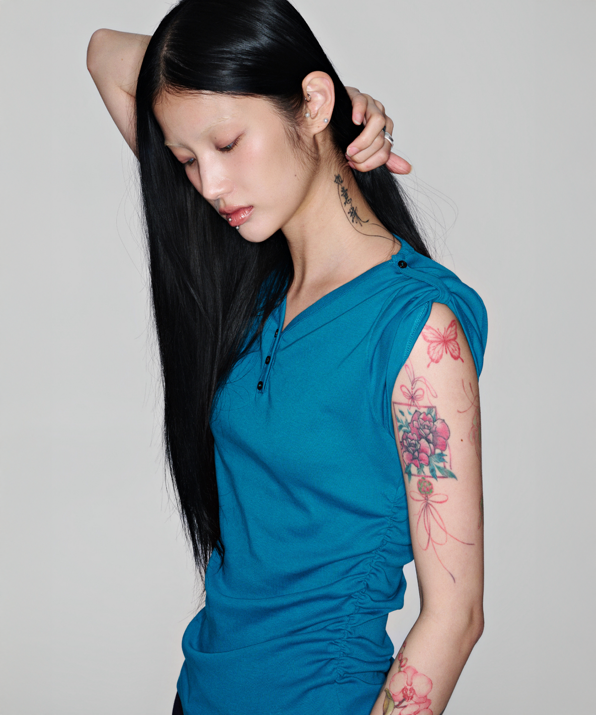 소흘(SOHUL) Shoulder Tab T (아쿠아)