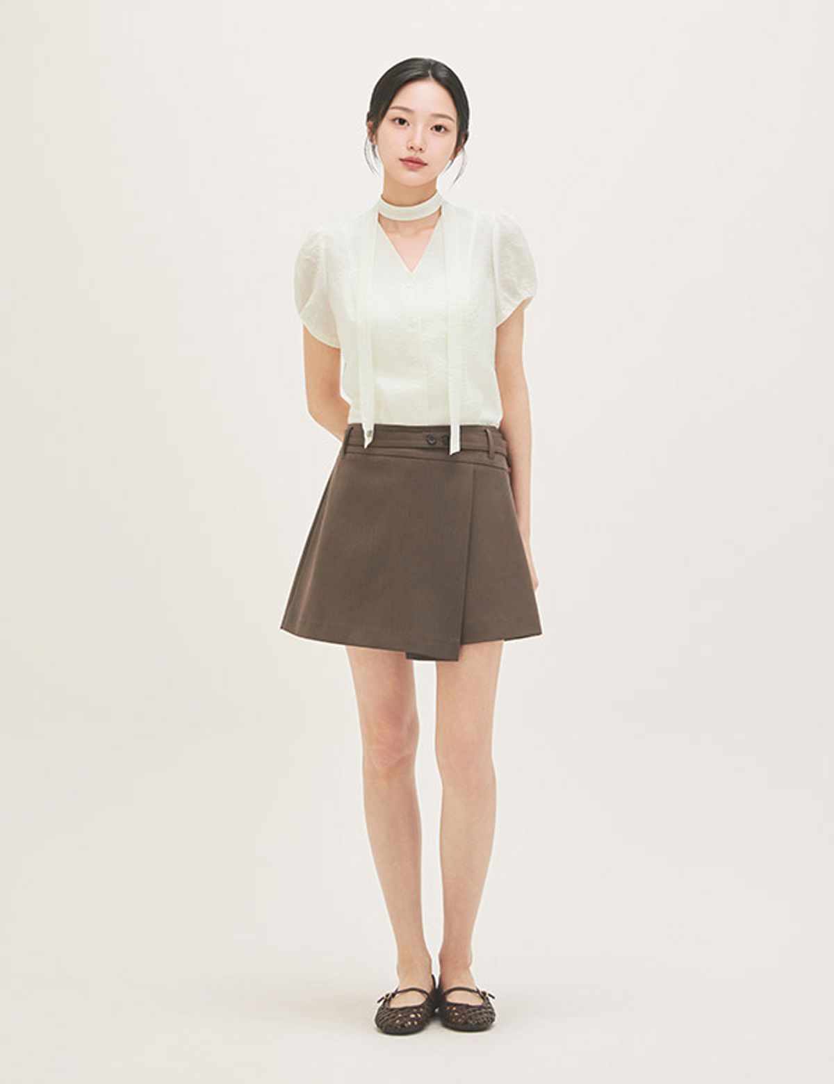 로엠(ROEM) 벨티드 랩 치마바지 RMTWG25RT1