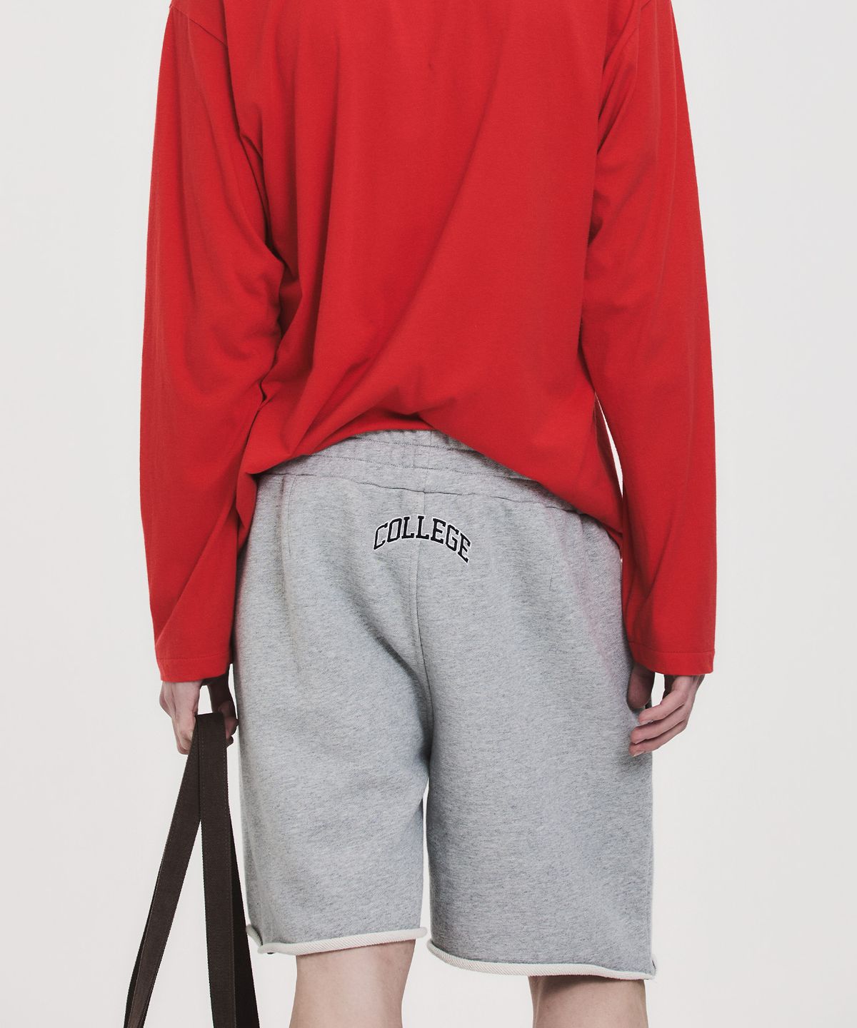 노앙(NOHANT) COLLEGE LOGO SWEAT SHORTS GRAY