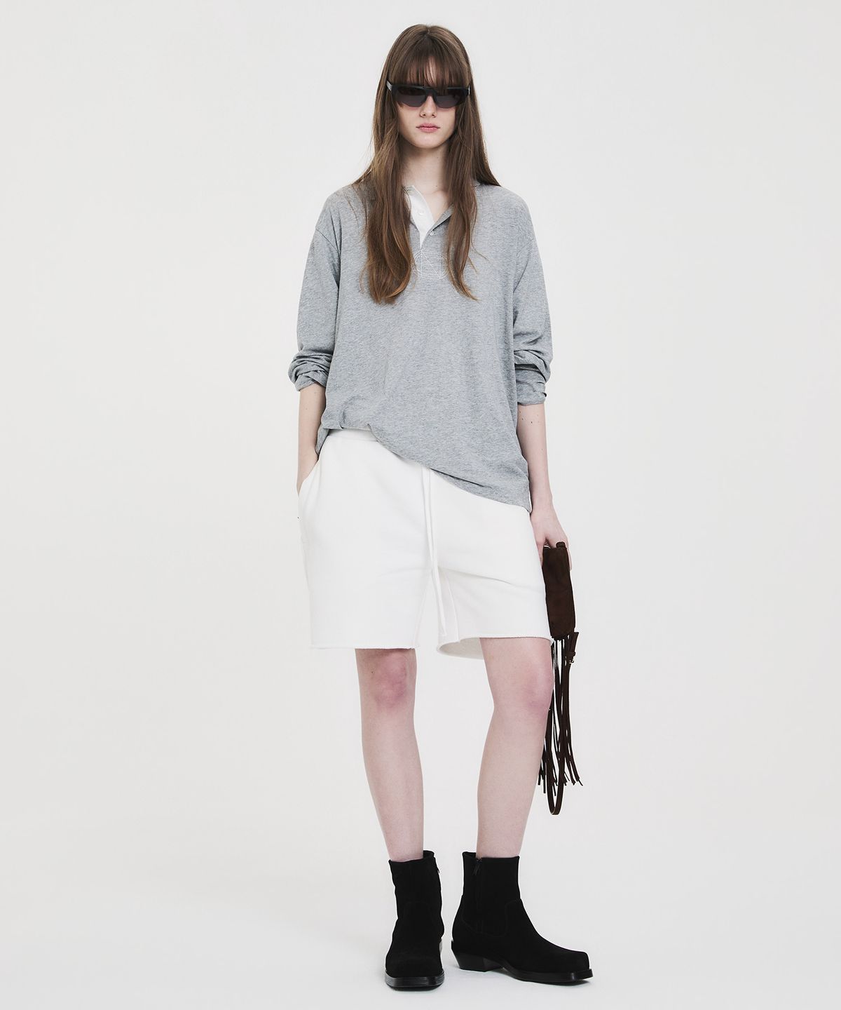 노앙(NOHANT) COLLEGE LOGO SWEAT SHORTS WHITE