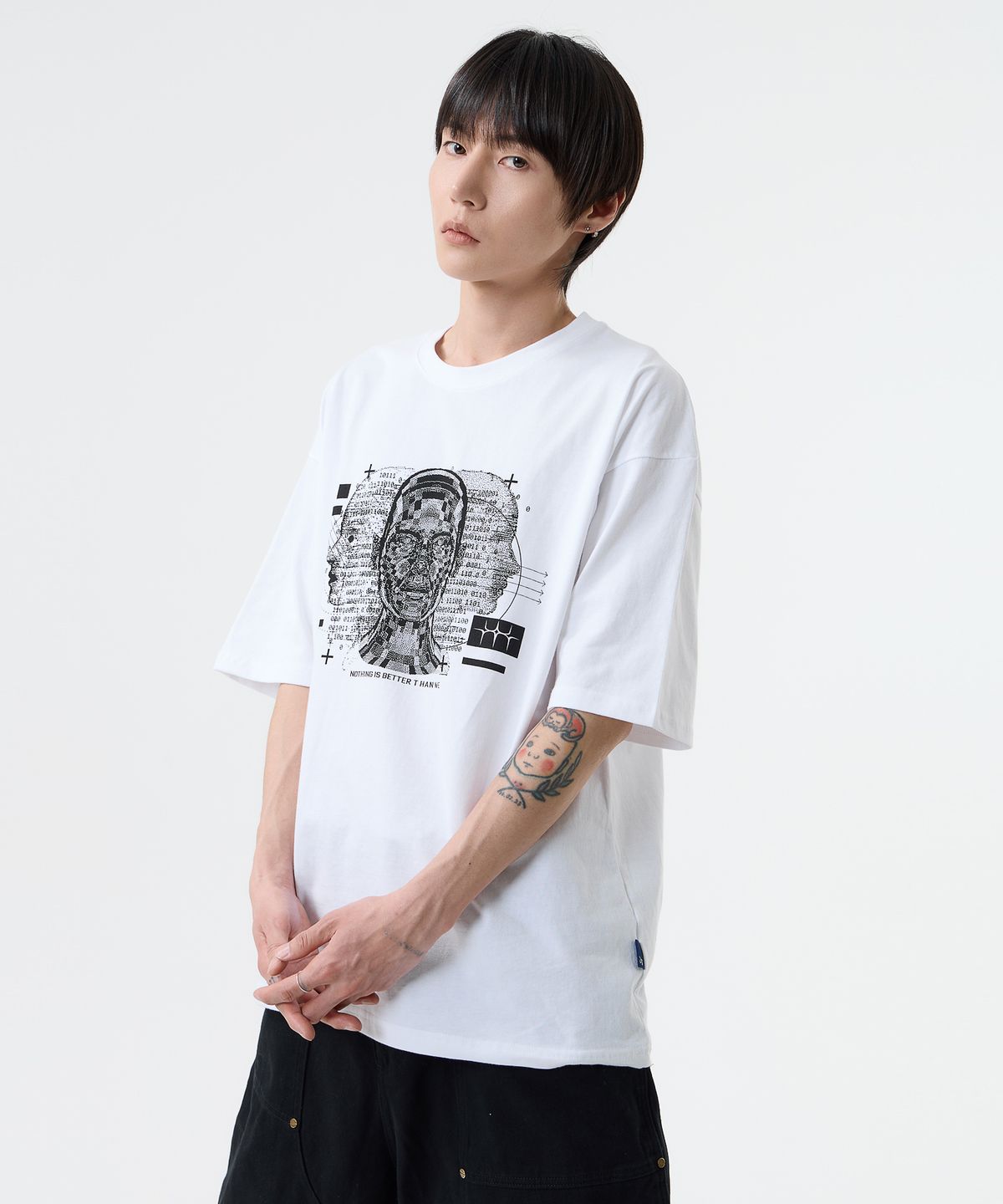 낫띵이즈베럴댄미(NOTHINGISBETTERTHANME) DIGITAL HUMAN TEE_white