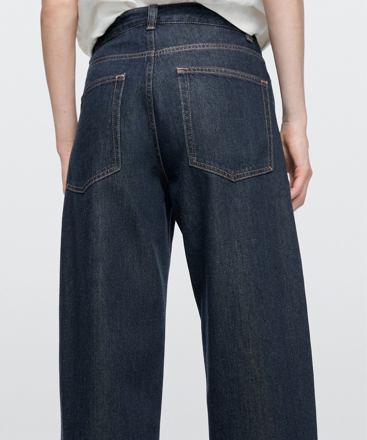 마시모두띠(MASSIMO DUTTI) 크롭 미드라이즈 와이드 레그 진