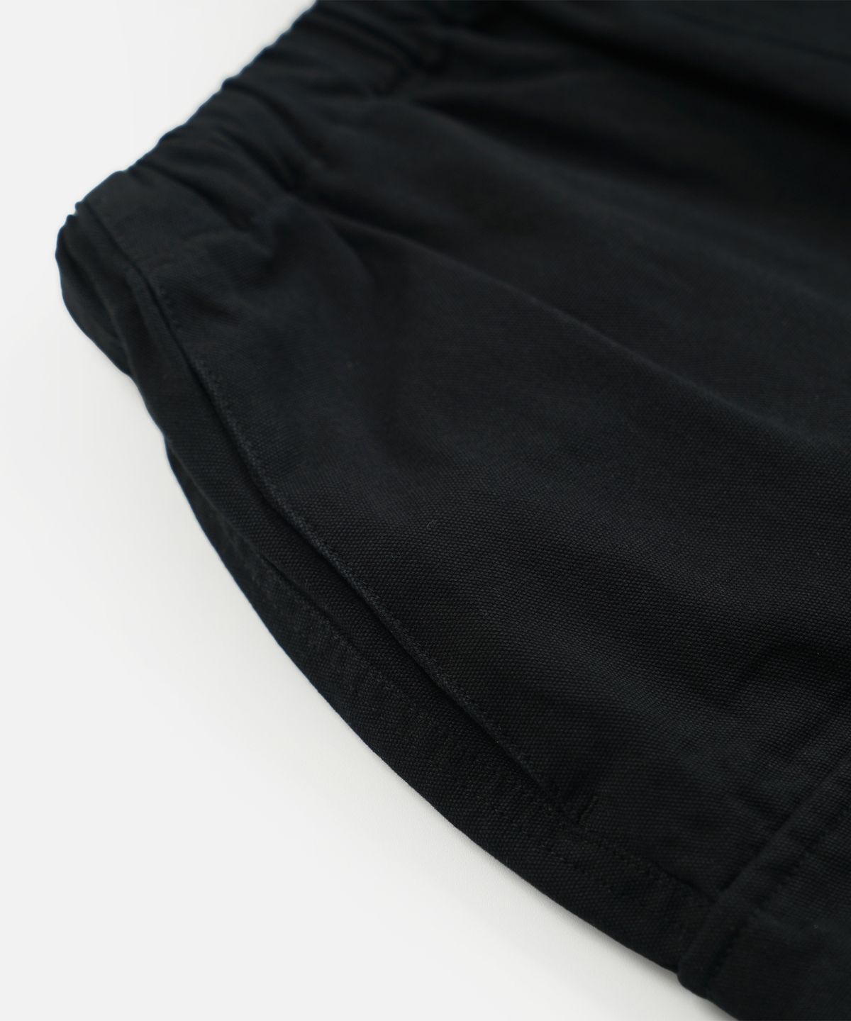 프리즘웍스(FRIZMWORKS) CANVAS MULTI POCKET SHORTS _ BLACK