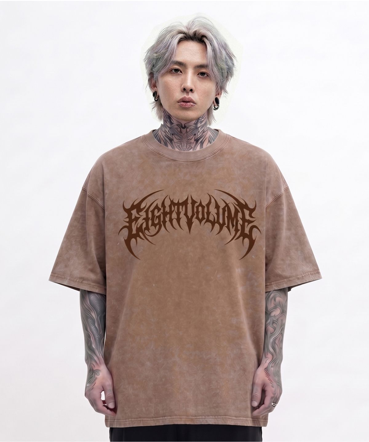 에잇볼륨(EIGHTVOLUME) EV 메탈로고 2 피그먼트 반팔티셔츠 (블랙)