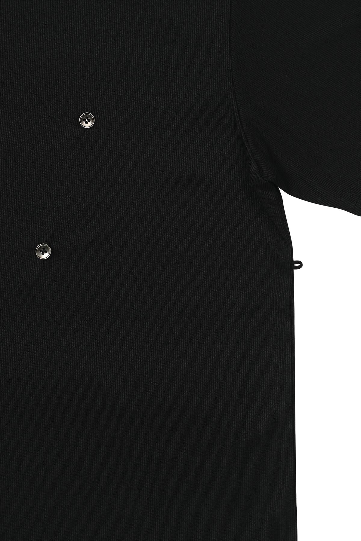다이닛(DEINET) BUTTON OVERSIZE T-SHIRT IN BLACK