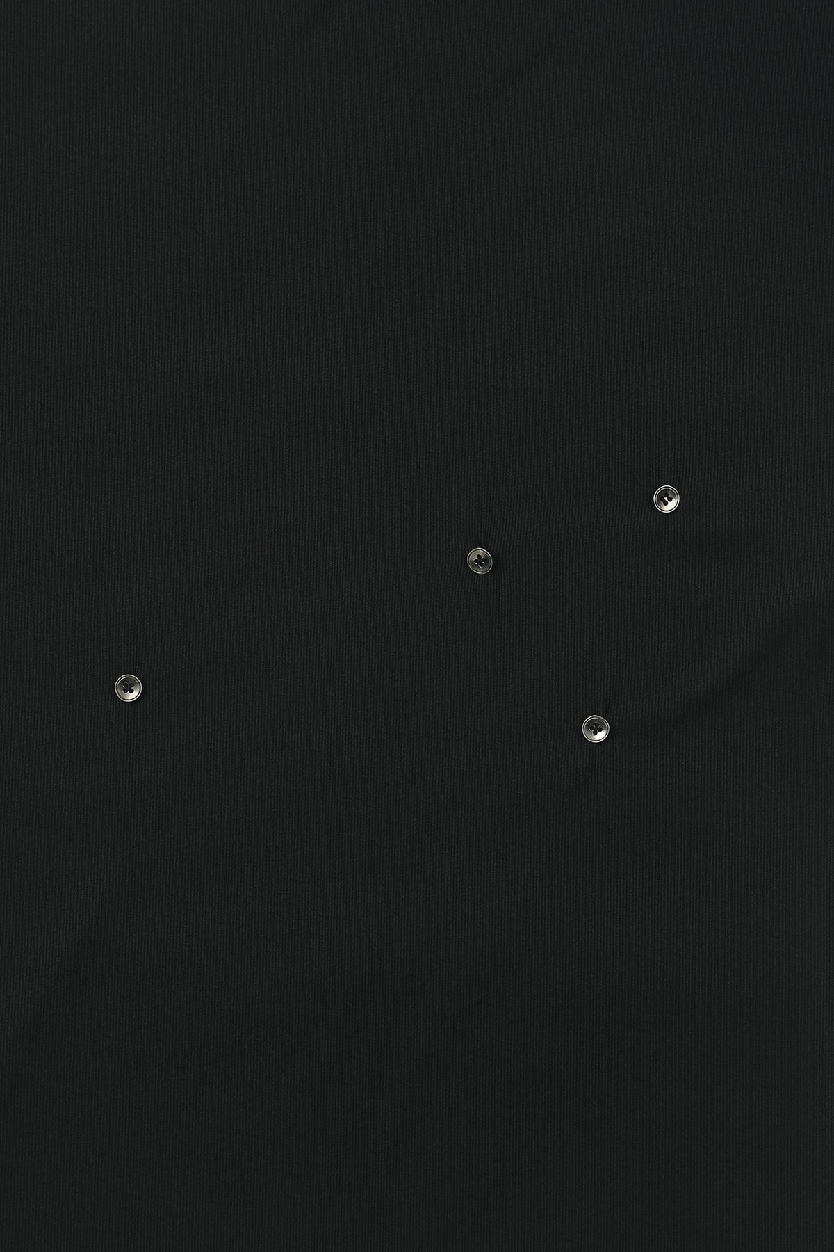 다이닛(DEINET) BUTTON OVERSIZE T-SHIRT IN BLACK