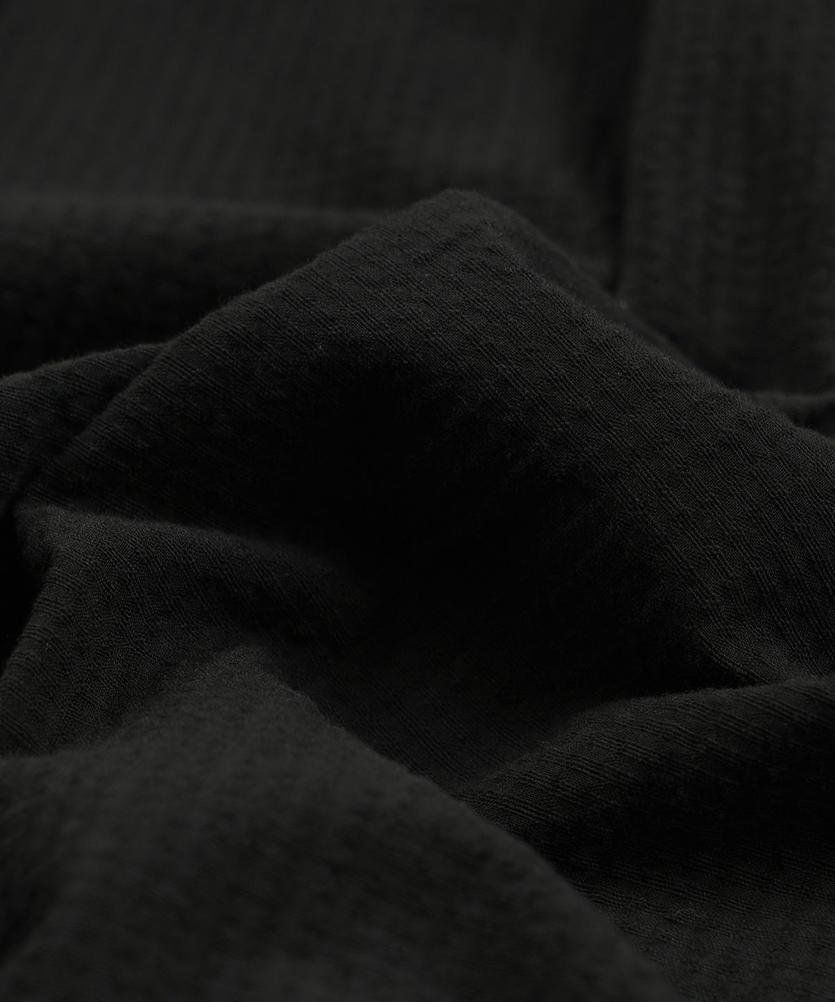 프리즘웍스(FRIZMWORKS) OG DOBBY WEAVE SEERSUCKER HALF SHIRT _ BLACK