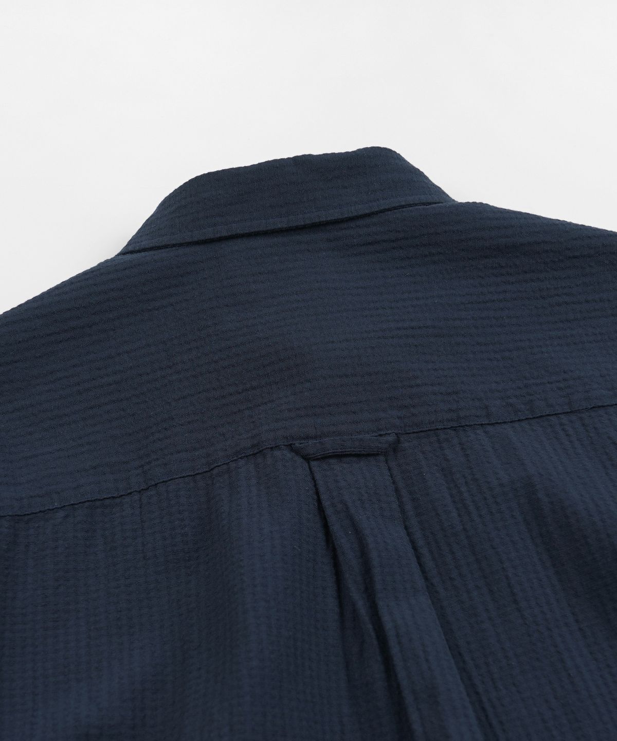 프리즘웍스(FRIZMWORKS) OG DOBBY WEAVE SEERSUCKER HALF SHIRT _ NAVY