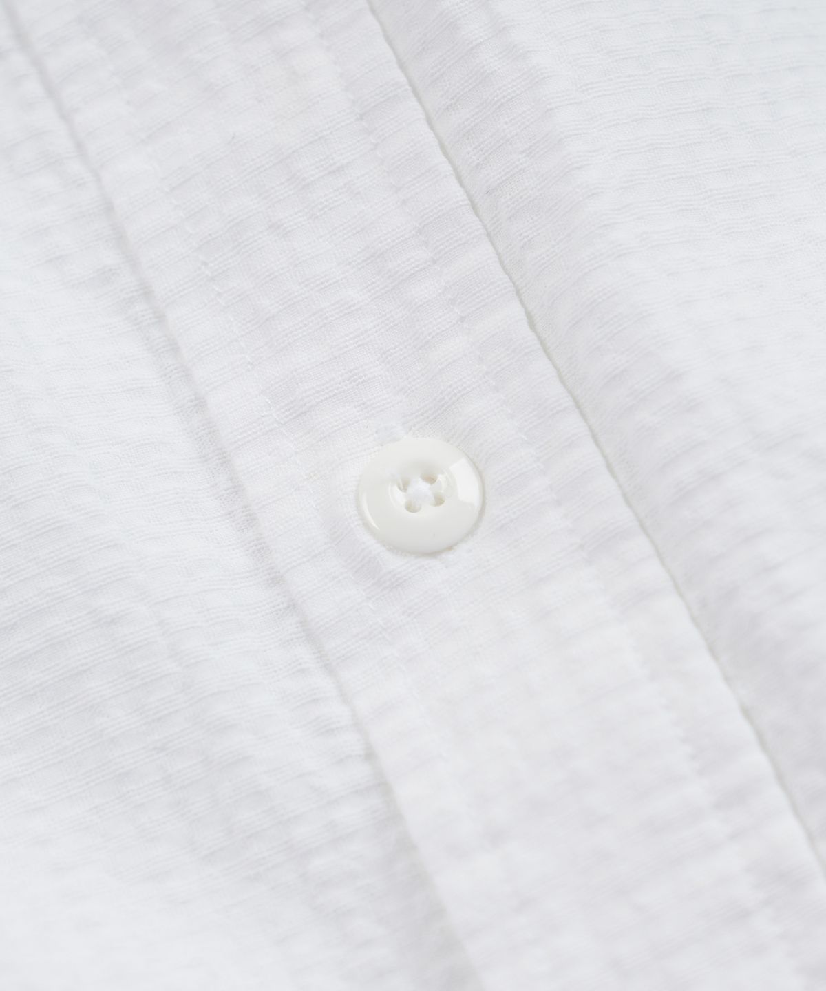 프리즘웍스(FRIZMWORKS) OG DOBBY WEAVE SEERSUCKER HALF SHIRT _ WHITE