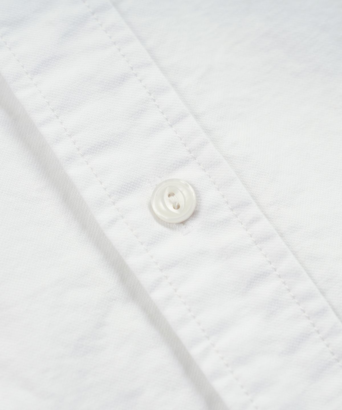 프리즘웍스(FRIZMWORKS) CHAMBRAY BIG POCKET HALF SHIRT _ WHITE