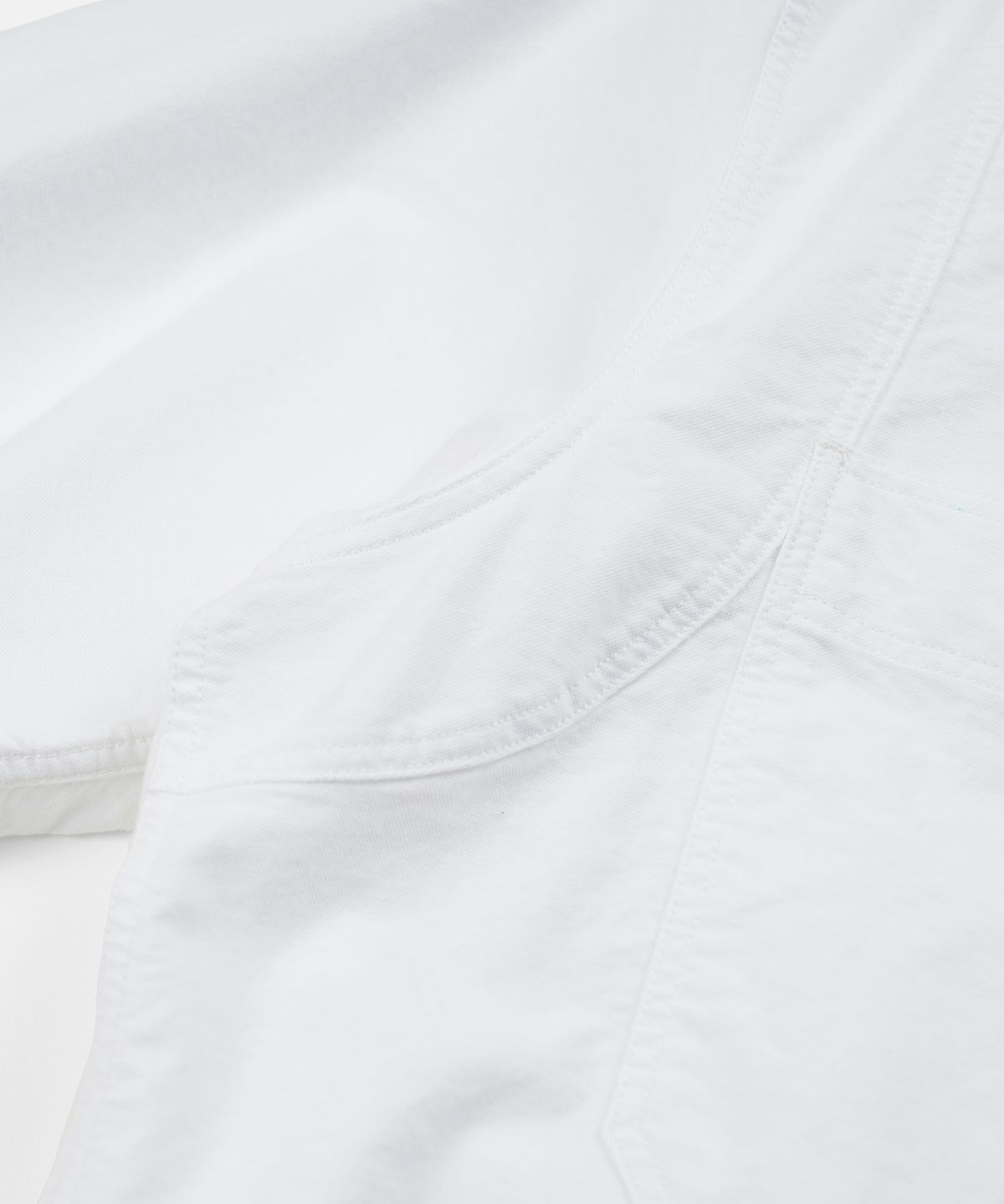 프리즘웍스(FRIZMWORKS) CHAMBRAY BIG POCKET HALF SHIRT _ WHITE