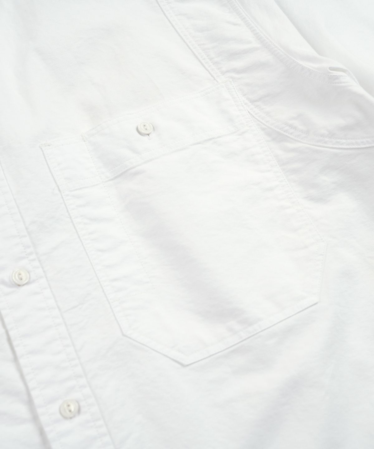 프리즘웍스(FRIZMWORKS) CHAMBRAY BIG POCKET HALF SHIRT _ WHITE