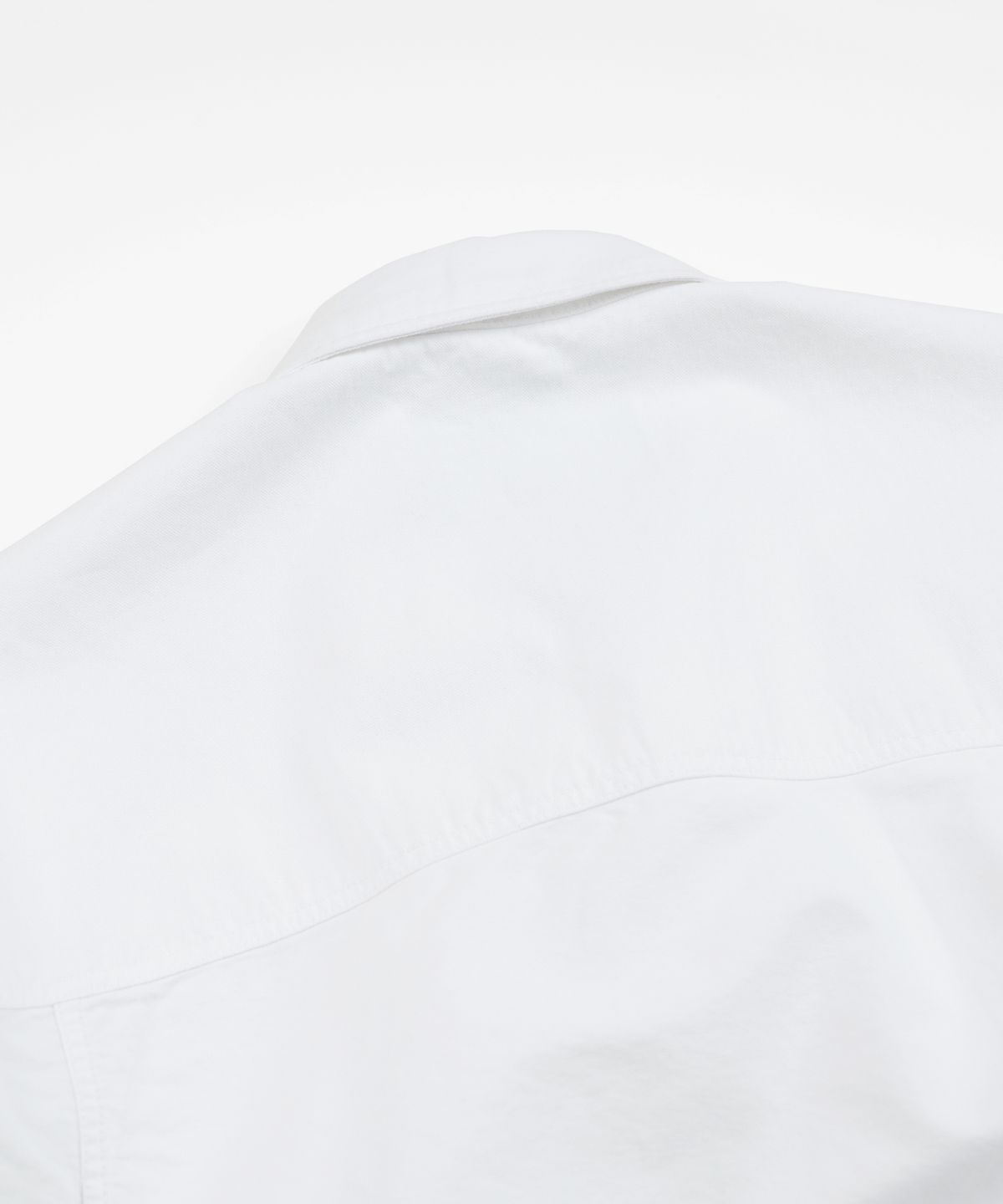 프리즘웍스(FRIZMWORKS) CHAMBRAY BIG POCKET HALF SHIRT _ WHITE