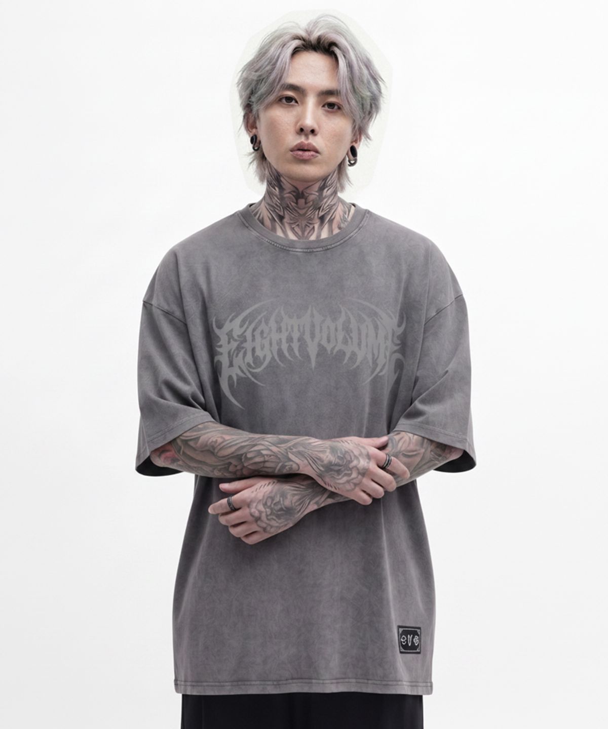 에잇볼륨(EIGHTVOLUME) EV 메탈 로고 2 피그먼트 반팔티셔츠 (그레이)