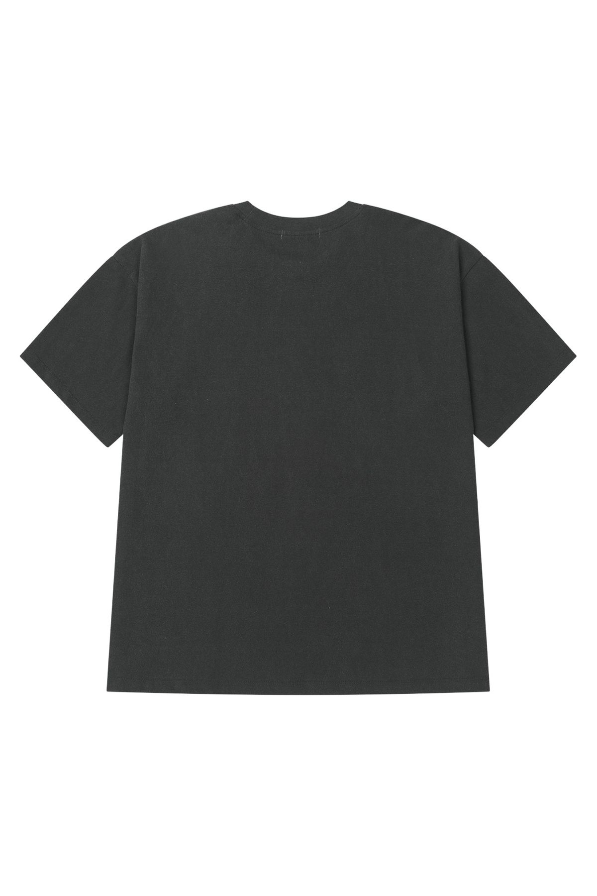 다이닛(DEINET) STUD HEART T-SHIRT IN CHARCOAL