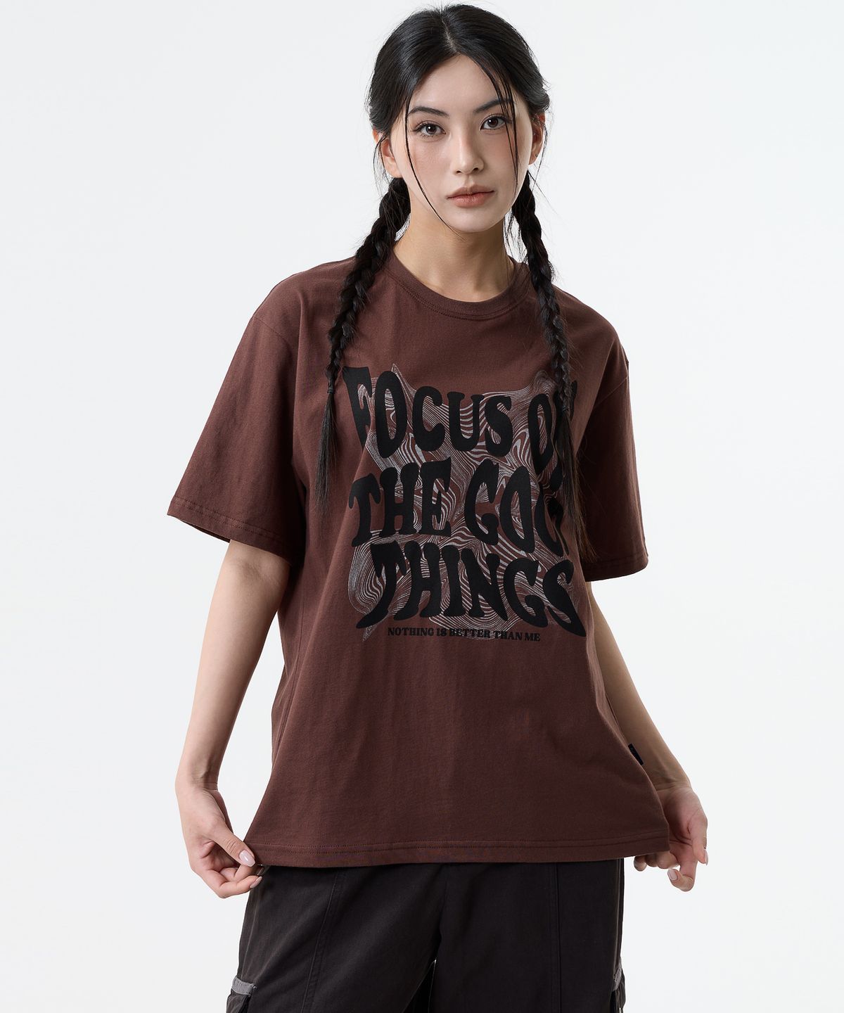 낫띵이즈베럴댄미(NOTHINGISBETTERTHANME) GEOMETRY LETTERING TEE_brown