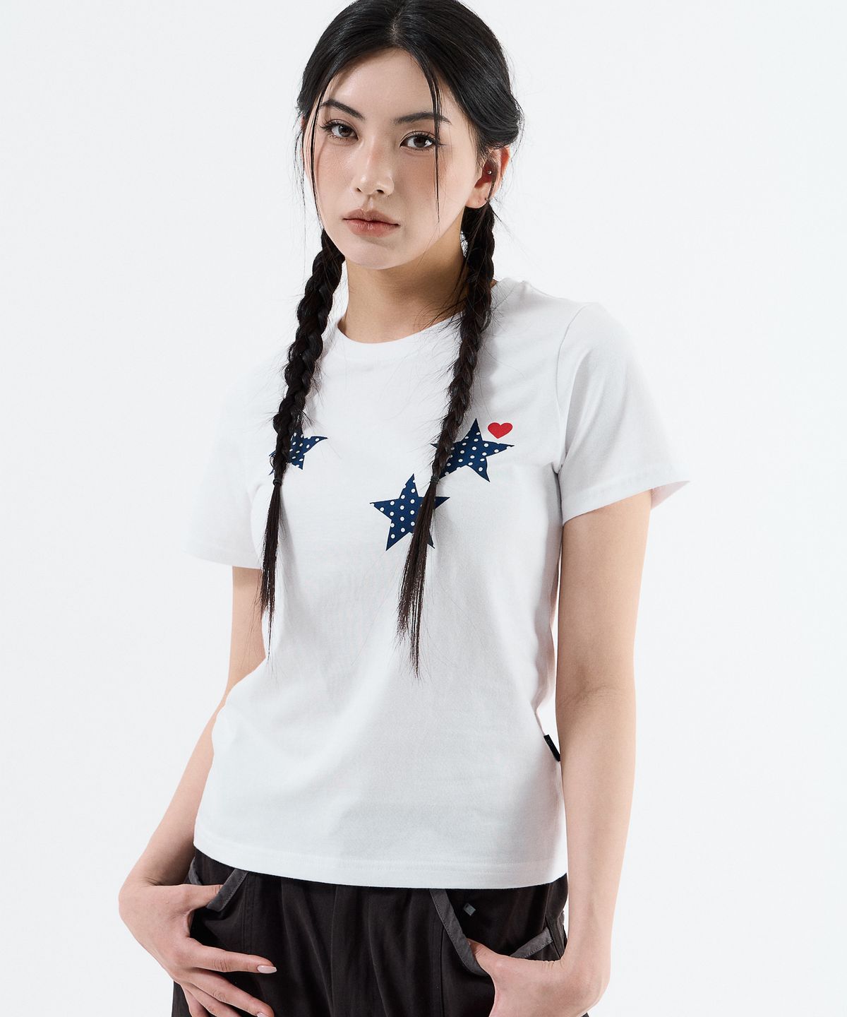 낫띵이즈베럴댄미(NOTHINGISBETTERTHANME) DOT STAR TEE_white