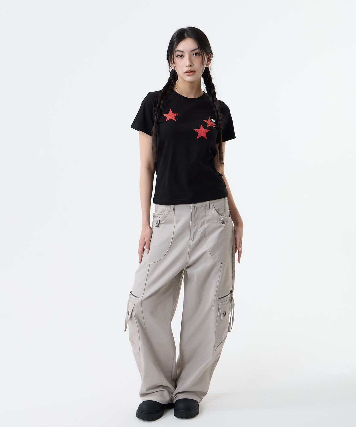 낫띵이즈베럴댄미(NOTHINGISBETTERTHANME) DOT STAR TEE_black
