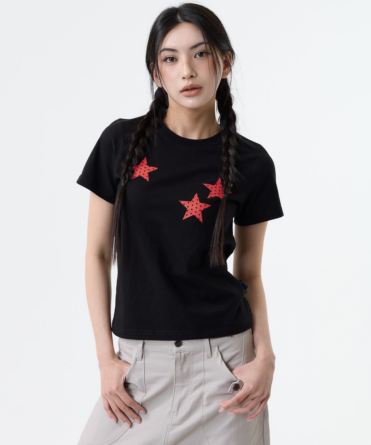 낫띵이즈베럴댄미(NOTHINGISBETTERTHANME) DOT STAR TEE_black
