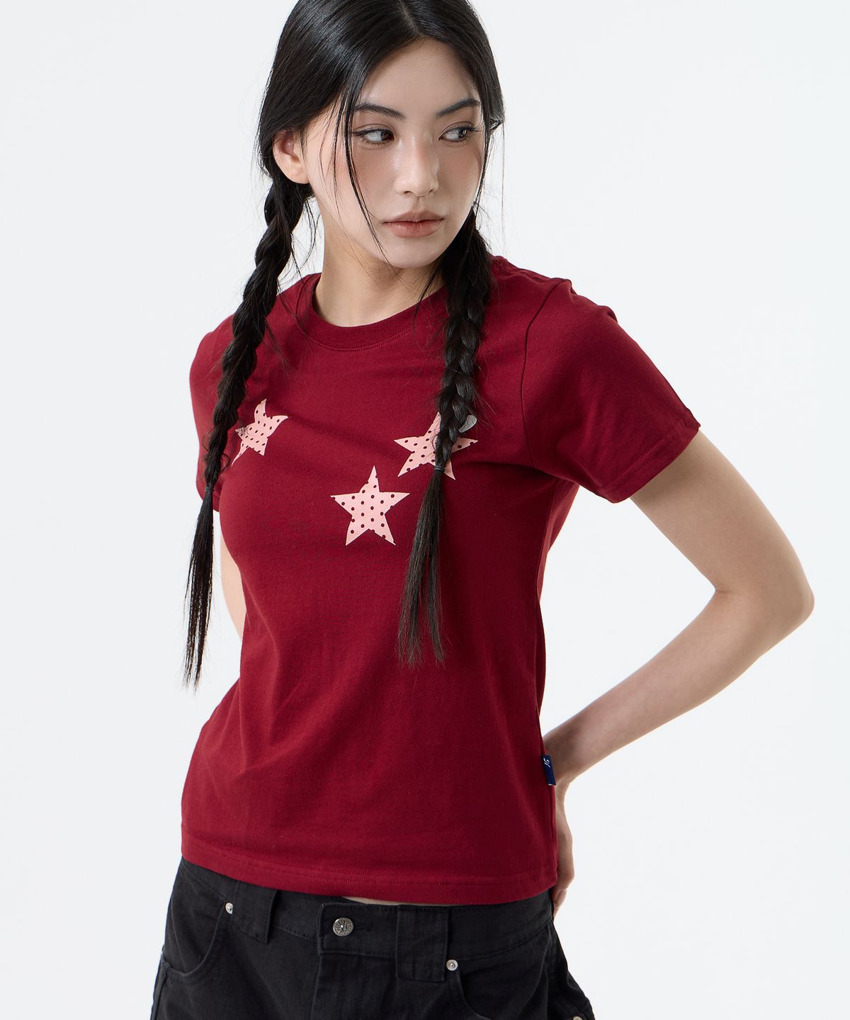 낫띵이즈베럴댄미(NOTHINGISBETTERTHANME) DOT STAR TEE_burgundy