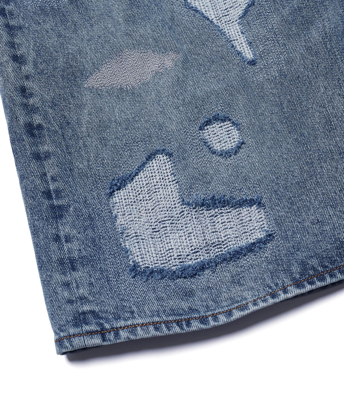 에스파이(ESFAI) DESTROYED DENIM SHORTS (MID BLUE)