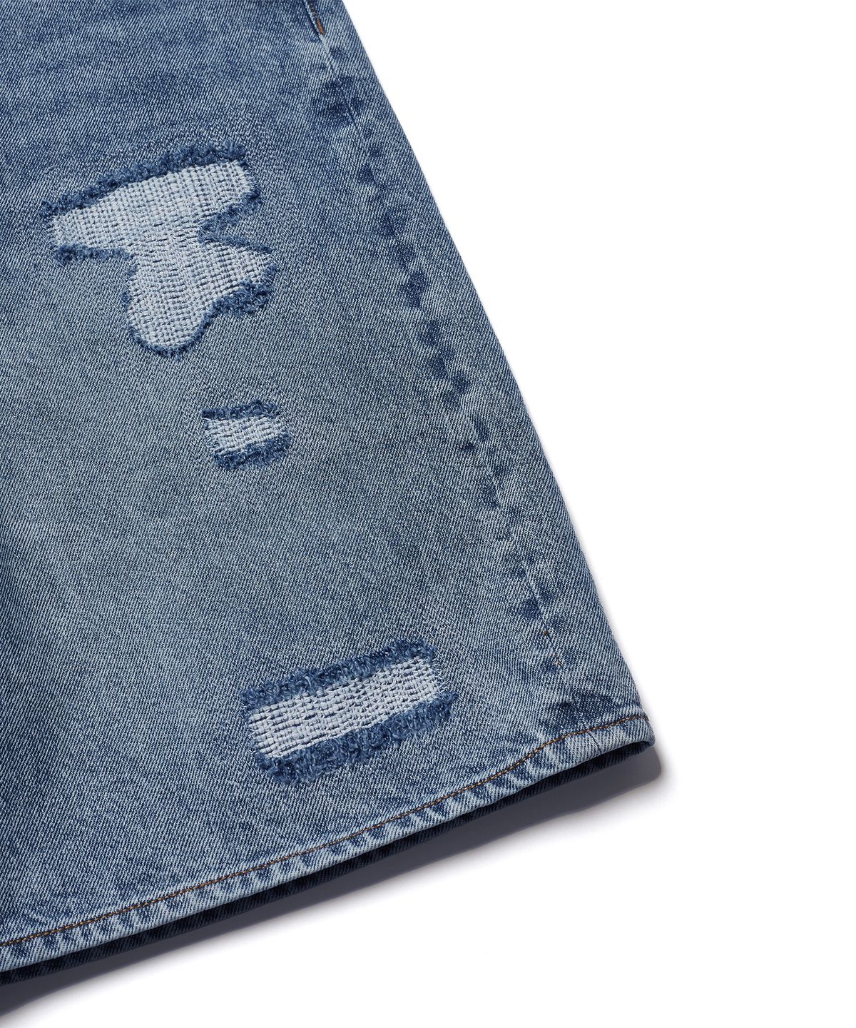 에스파이(ESFAI) DESTROYED DENIM SHORTS (MID BLUE)