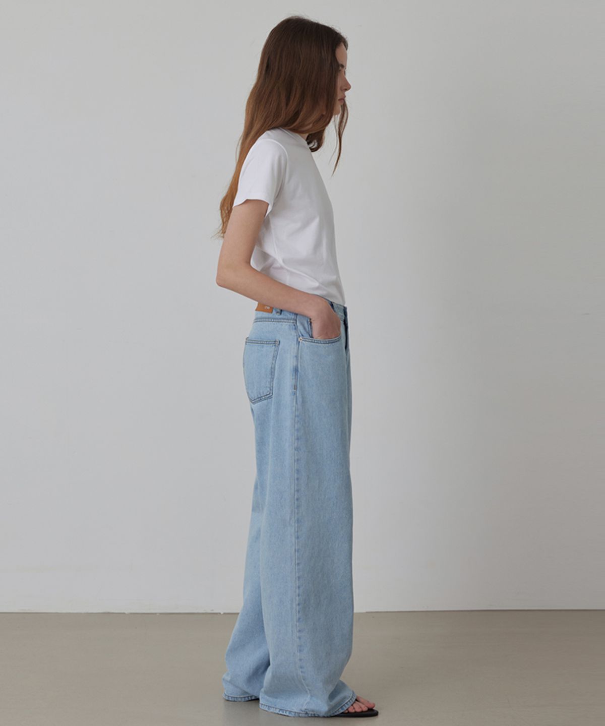 퀸스래빗(Q'SRB) Ice-Washing Wide Fit Denim Pants_Light Blue