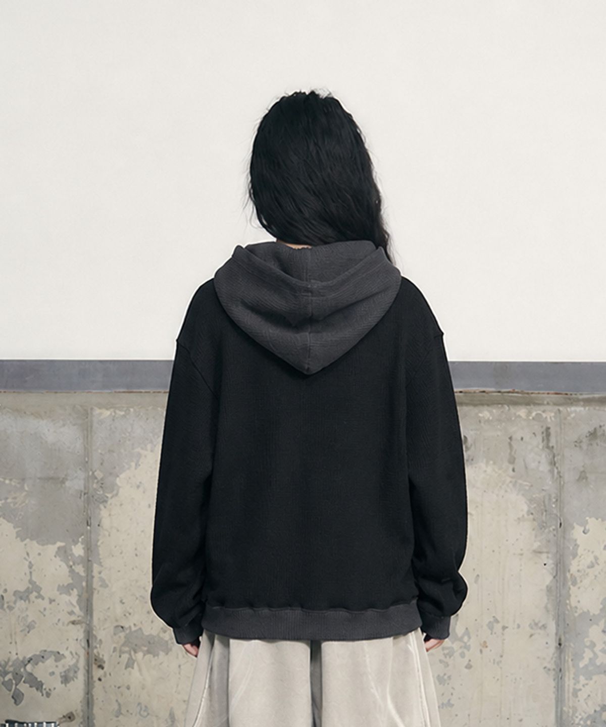 언유즈랩(UNUSEDLAB) 컬러 블록 와플 후디 [블랙]