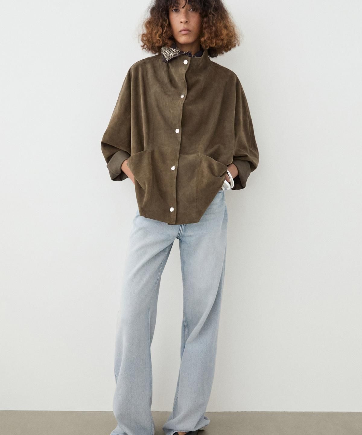 마시모두띠(MASSIMO DUTTI) 터틀넥 스웨이드 레더 자켓