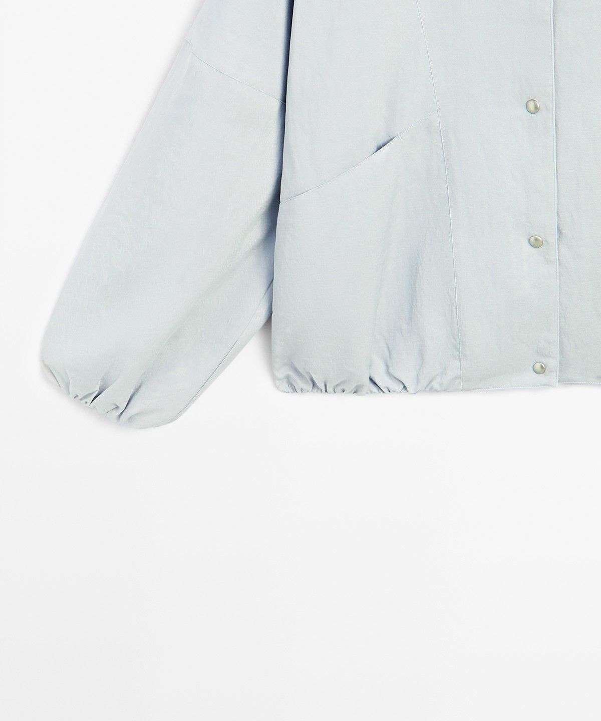 마시모두띠(MASSIMO DUTTI) 포켓 디테일 하이넥 봄버 자켓