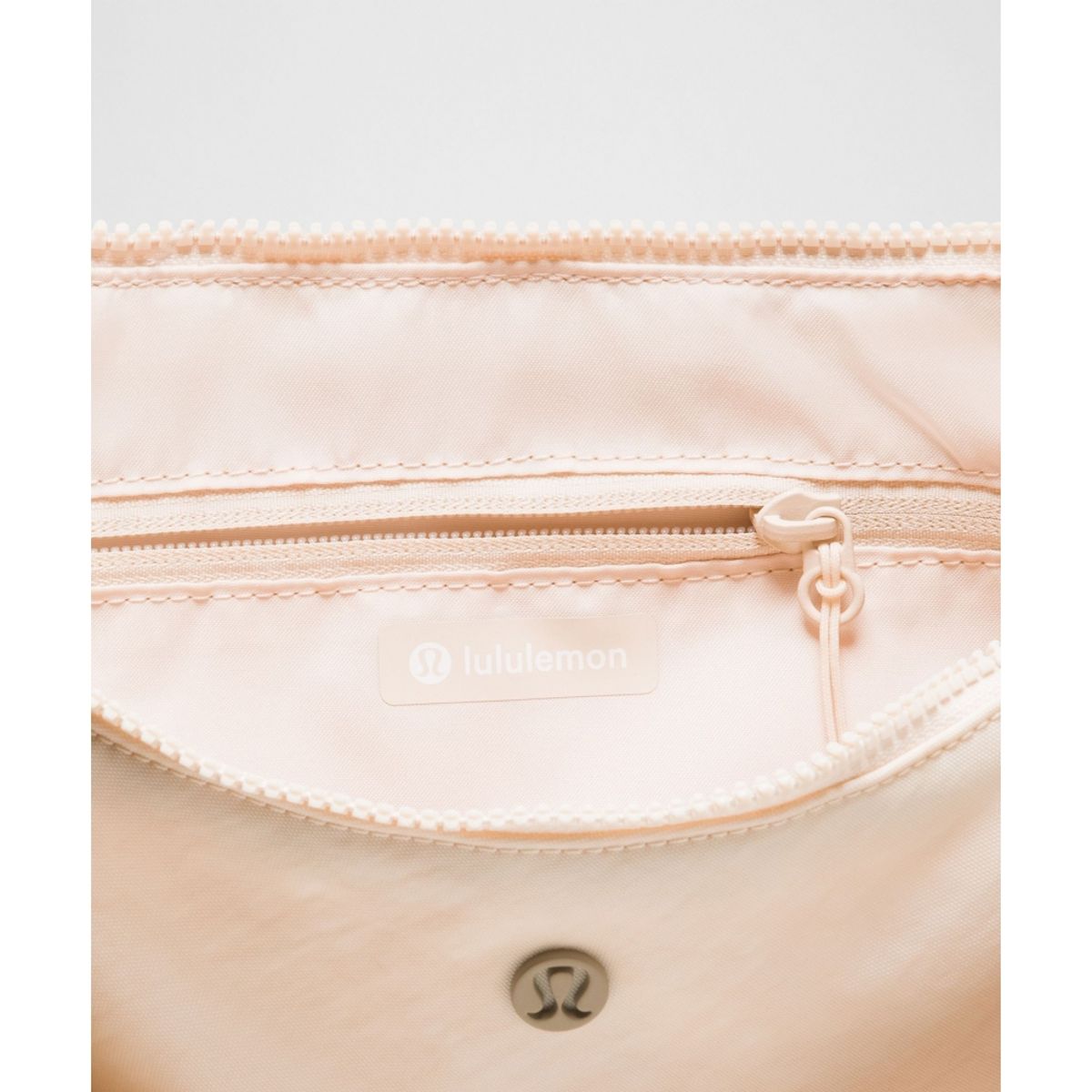 룰루레몬(LULULEMON) 슬라우치 슬링백 6L *파라코드  BRKT WKKI SZLE