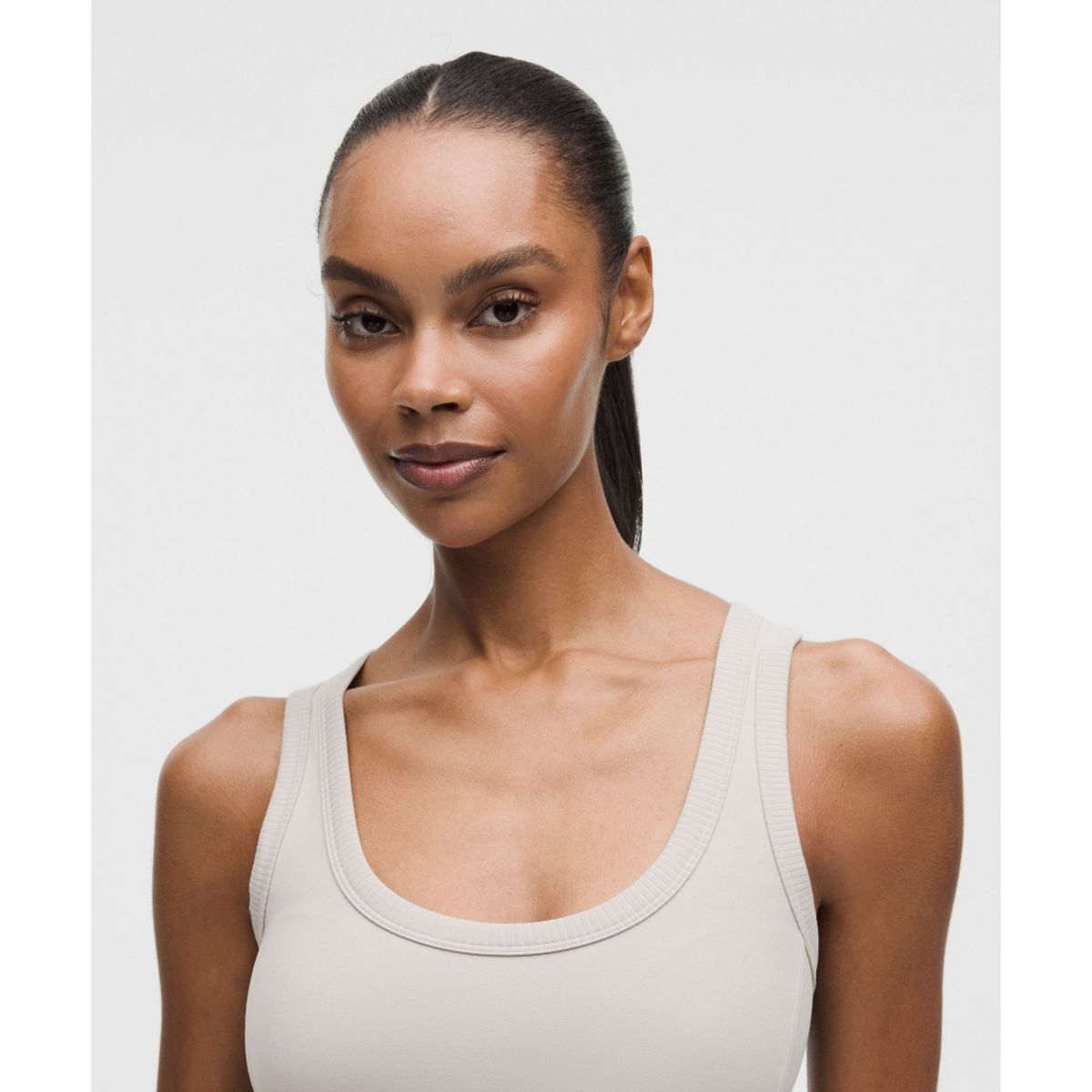 룰루레몬(LULULEMON) 스무드 앤 리브드 Nulu 스쿱넥 탱크탑 *라이트 서포트, B D컵