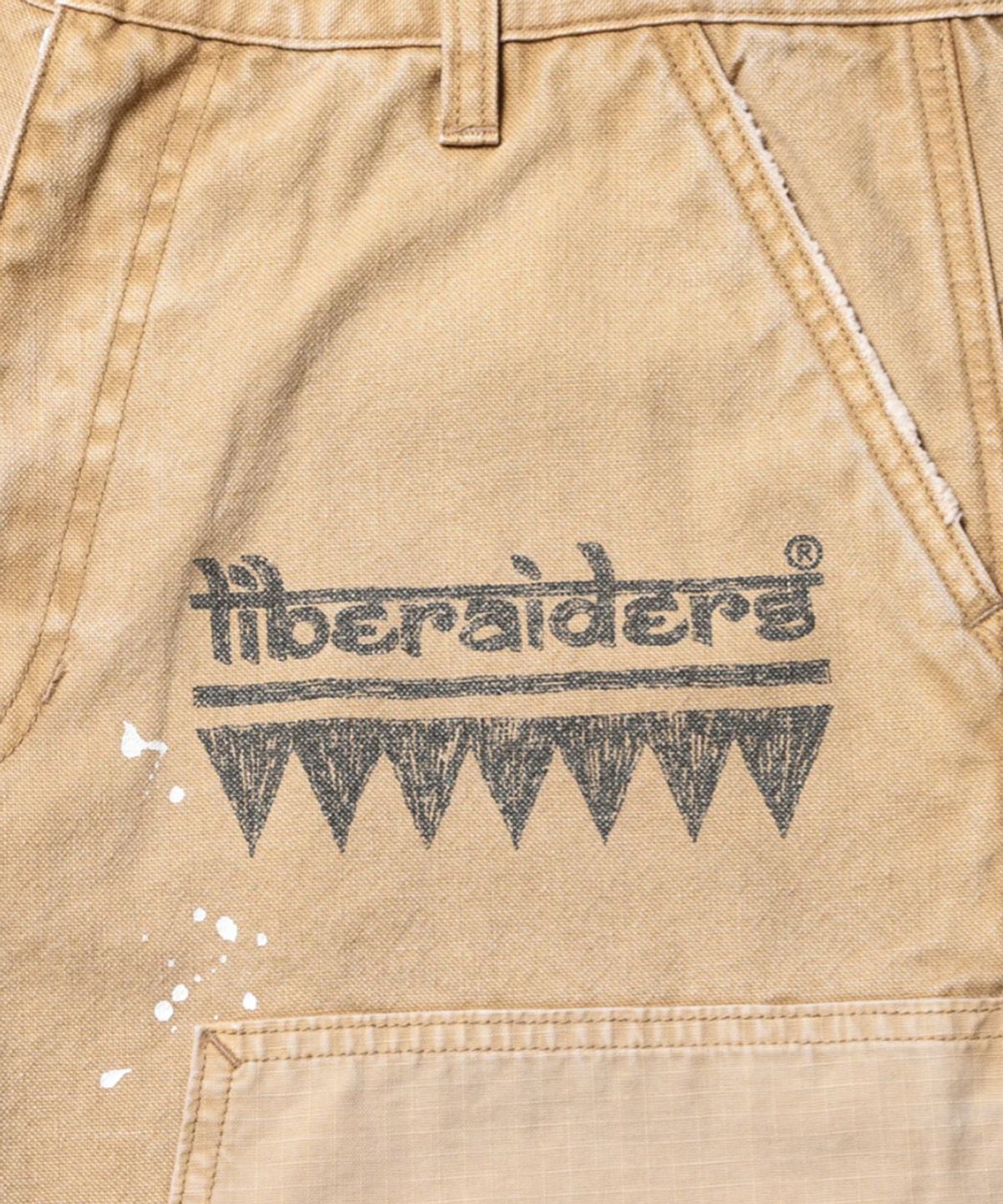 찬스클로딩(CHANCE CLOTHING) HANDWRITING CANVAS WORK SHORTS - BEIGE