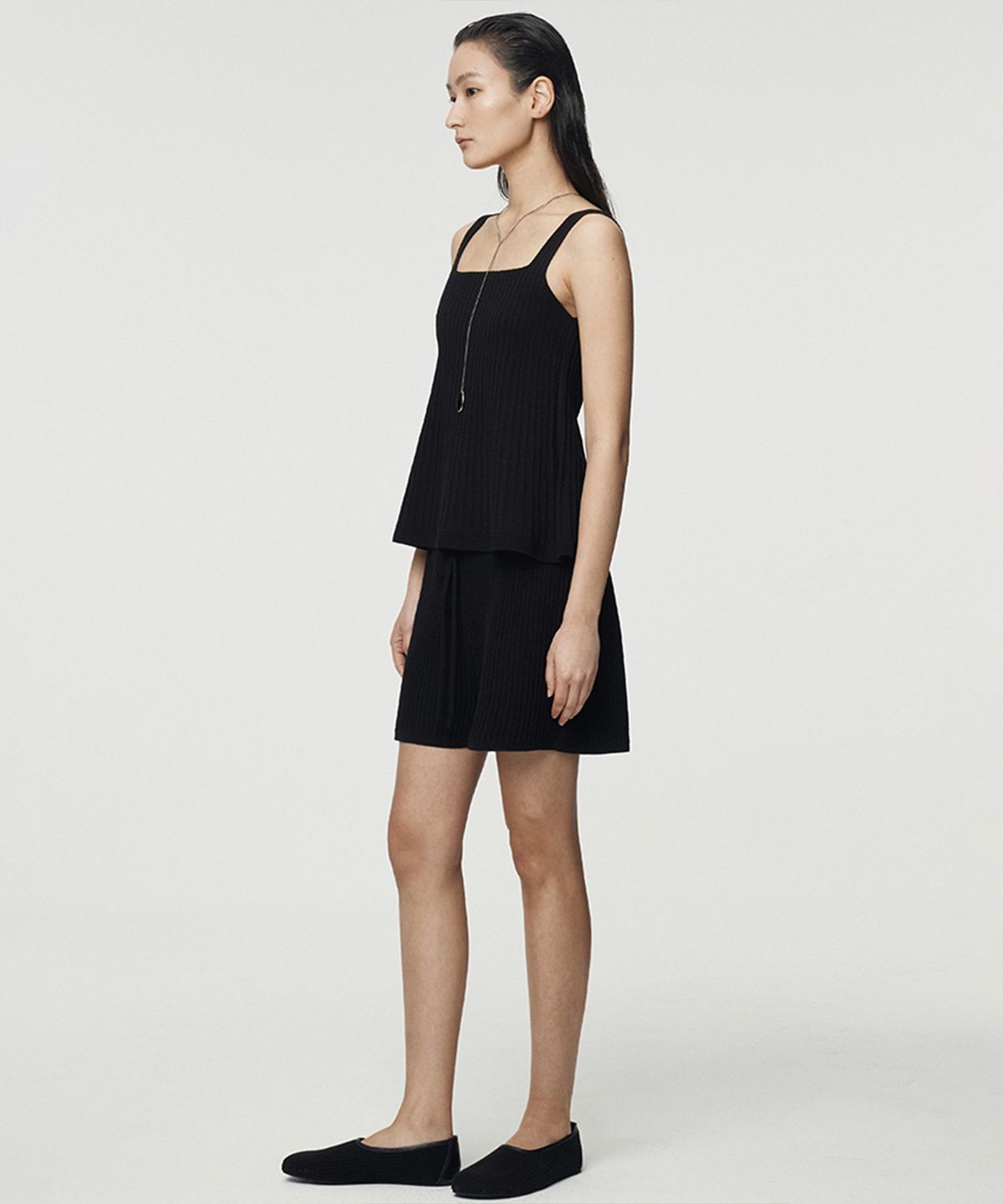우마뭉(UMARMUNG) Cotton Crochet Trapeze Top_Black
