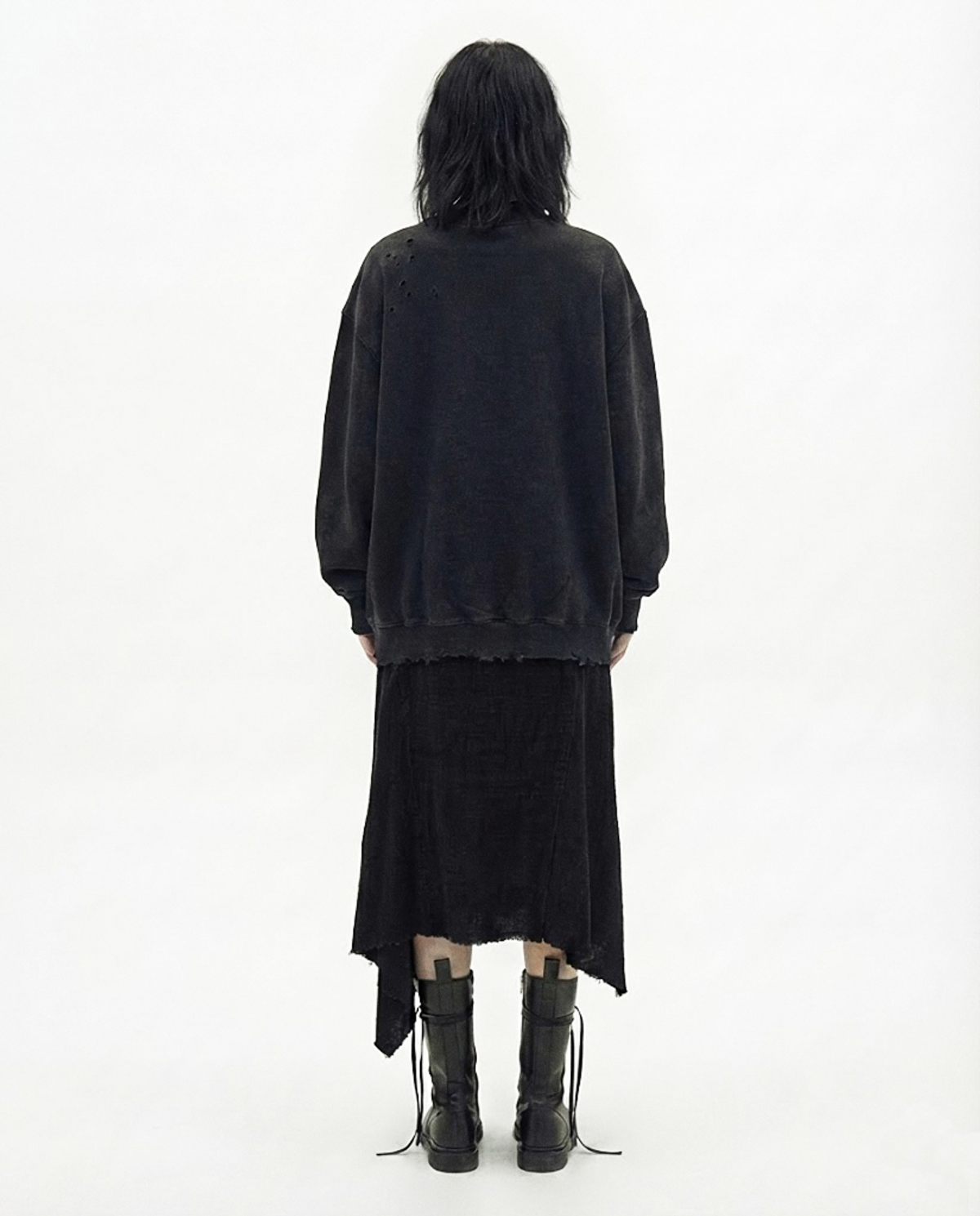 요키토키(YOKI TOKI) DISTRESSED CUT OFF HIGH NECK ZIP UP [Black]