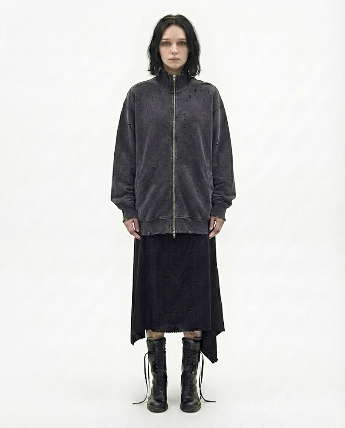 요키토키(YOKI TOKI) DISTRESSED CUT OFF HIGH NECK ZIP UP [Deep Charcoal]