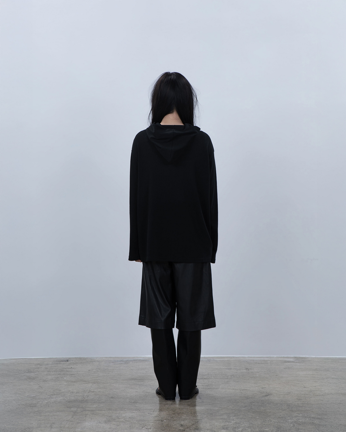 요키토키(YOKI TOKI) FLUID SHEER HOODIE [Black]