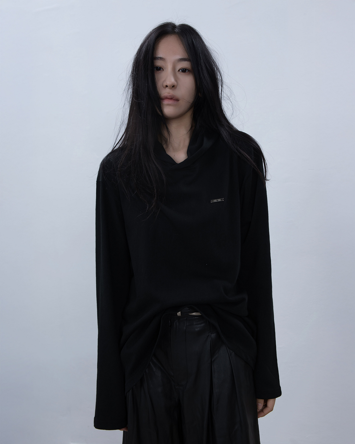 요키토키(YOKI TOKI) FLUID SHEER HOODIE [Black]