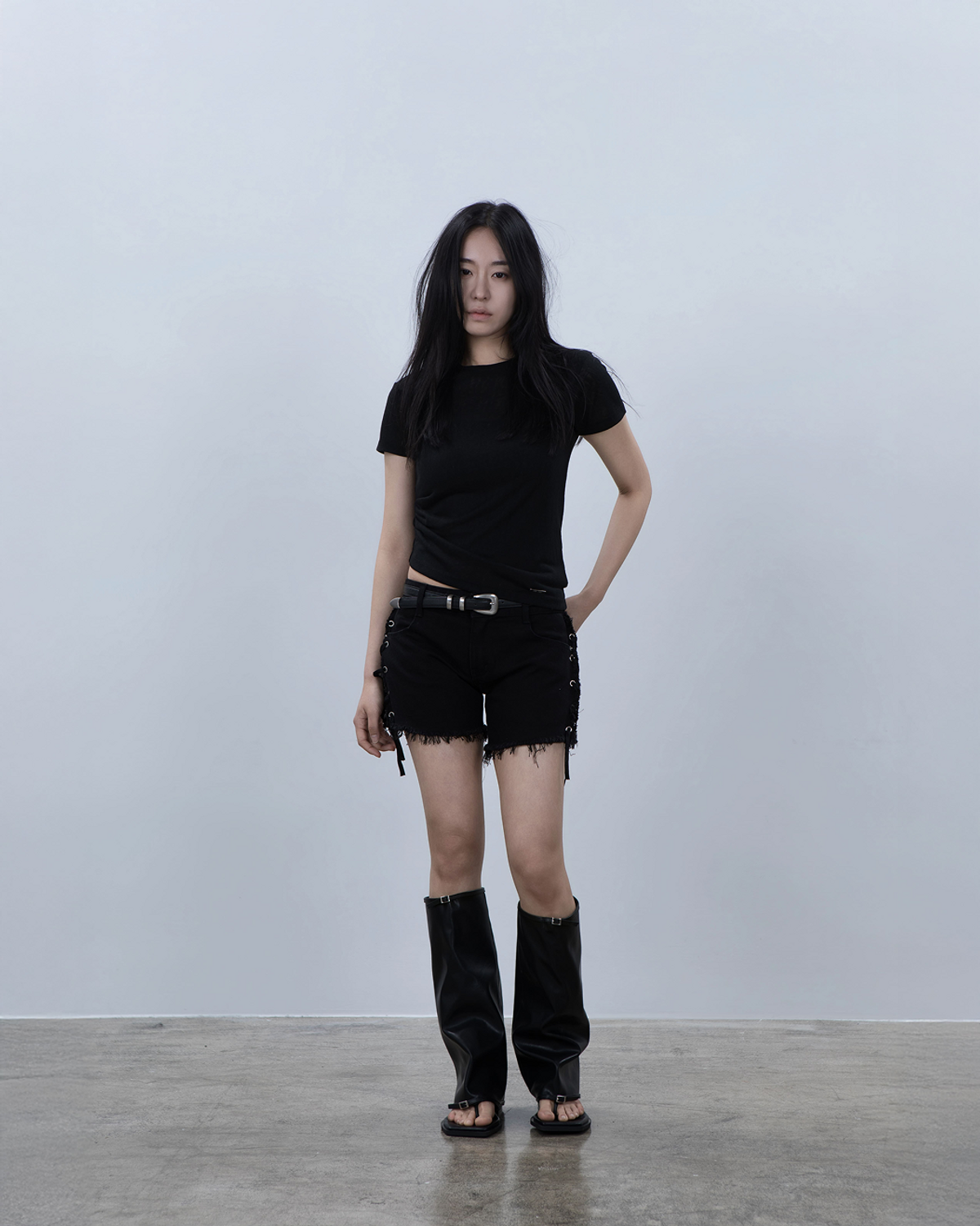요키토키(YOKI TOKI) SIDE SHIRRING DRAPE TOP [Black]