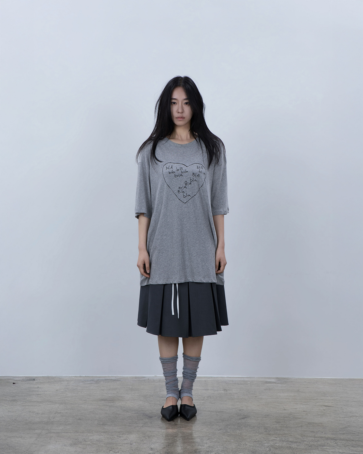 요키토키(YOKI TOKI) BLA BLA HEART OVER FIT T-SHIRT [Grey]