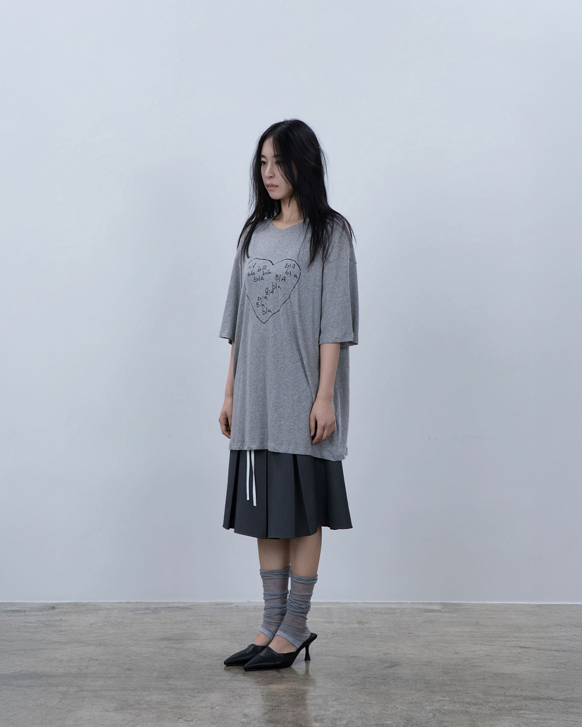 요키토키(YOKI TOKI) BLA BLA HEART OVER FIT T-SHIRT [Grey]