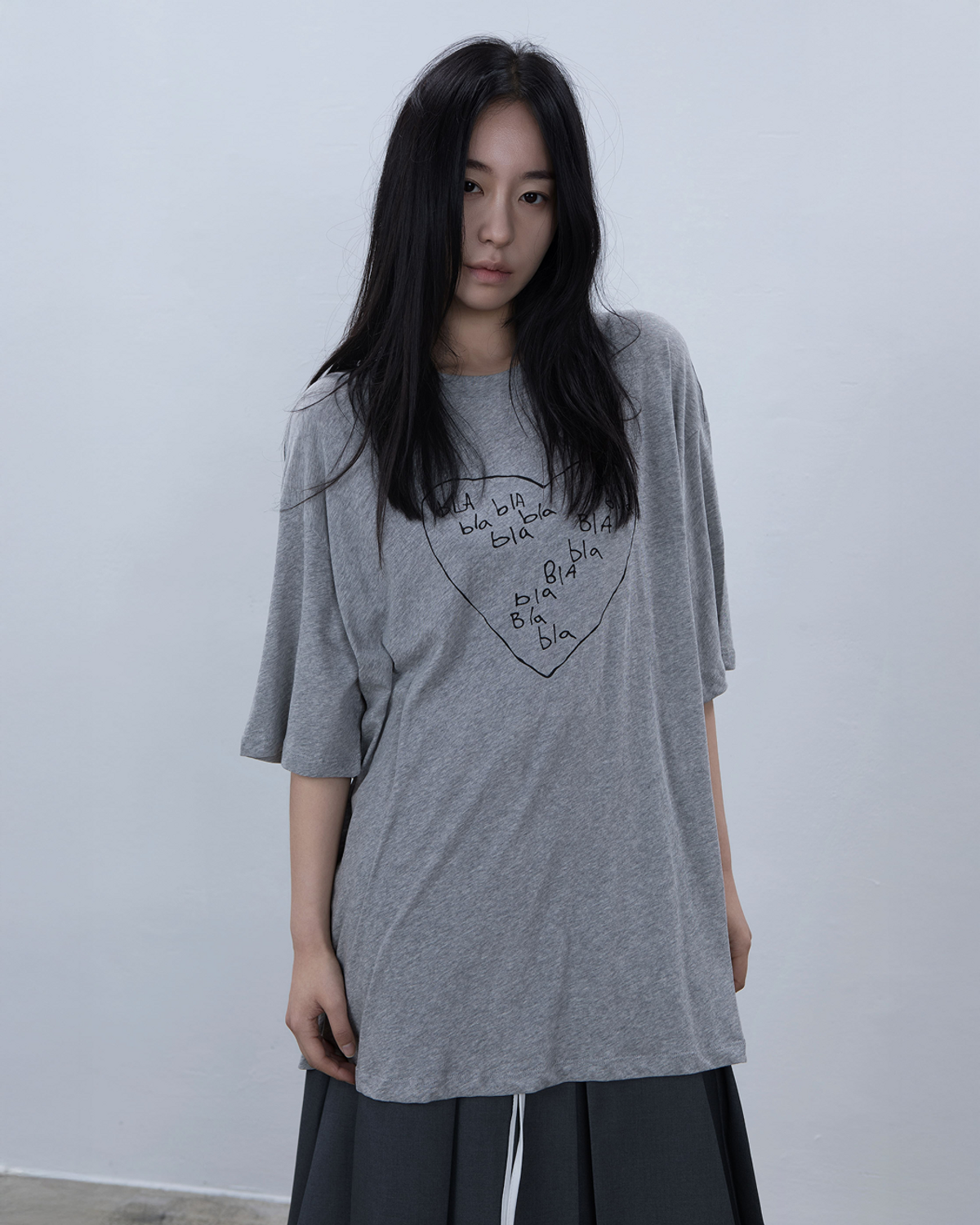 요키토키(YOKI TOKI) BLA BLA HEART OVER FIT T-SHIRT [Grey]