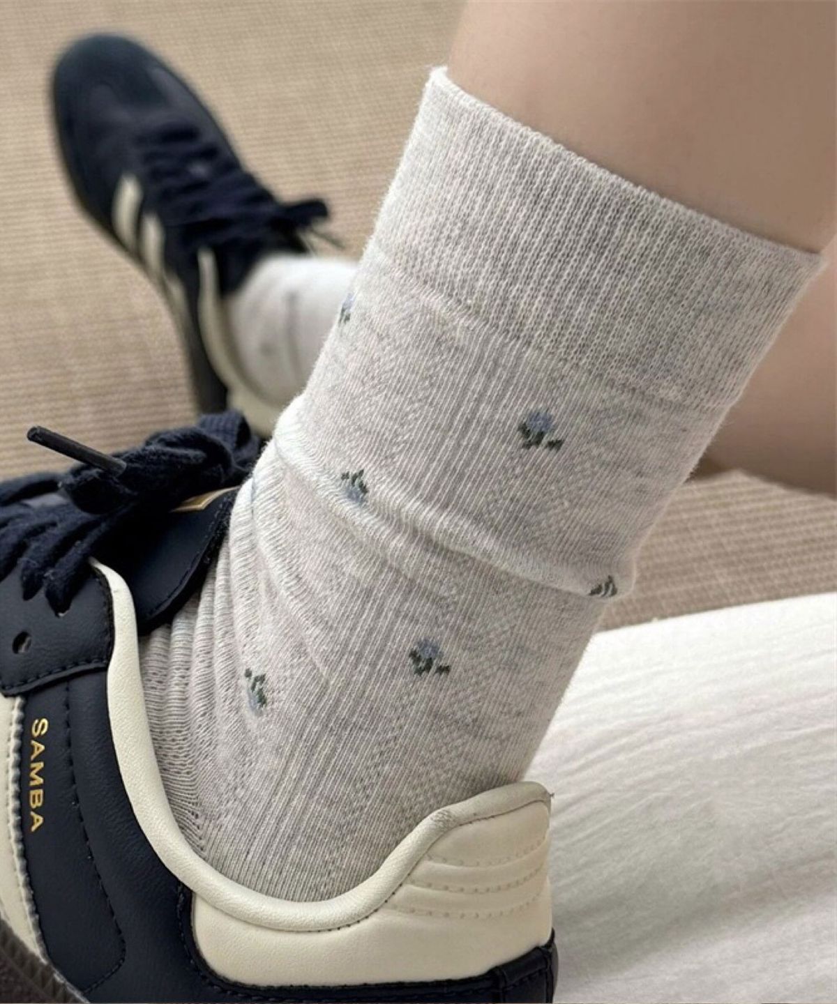 엔젤삭스(ANGEL SOCKS) [2개 세트] 1328 꽃 패션 여성 시스루 회색 양말 socks