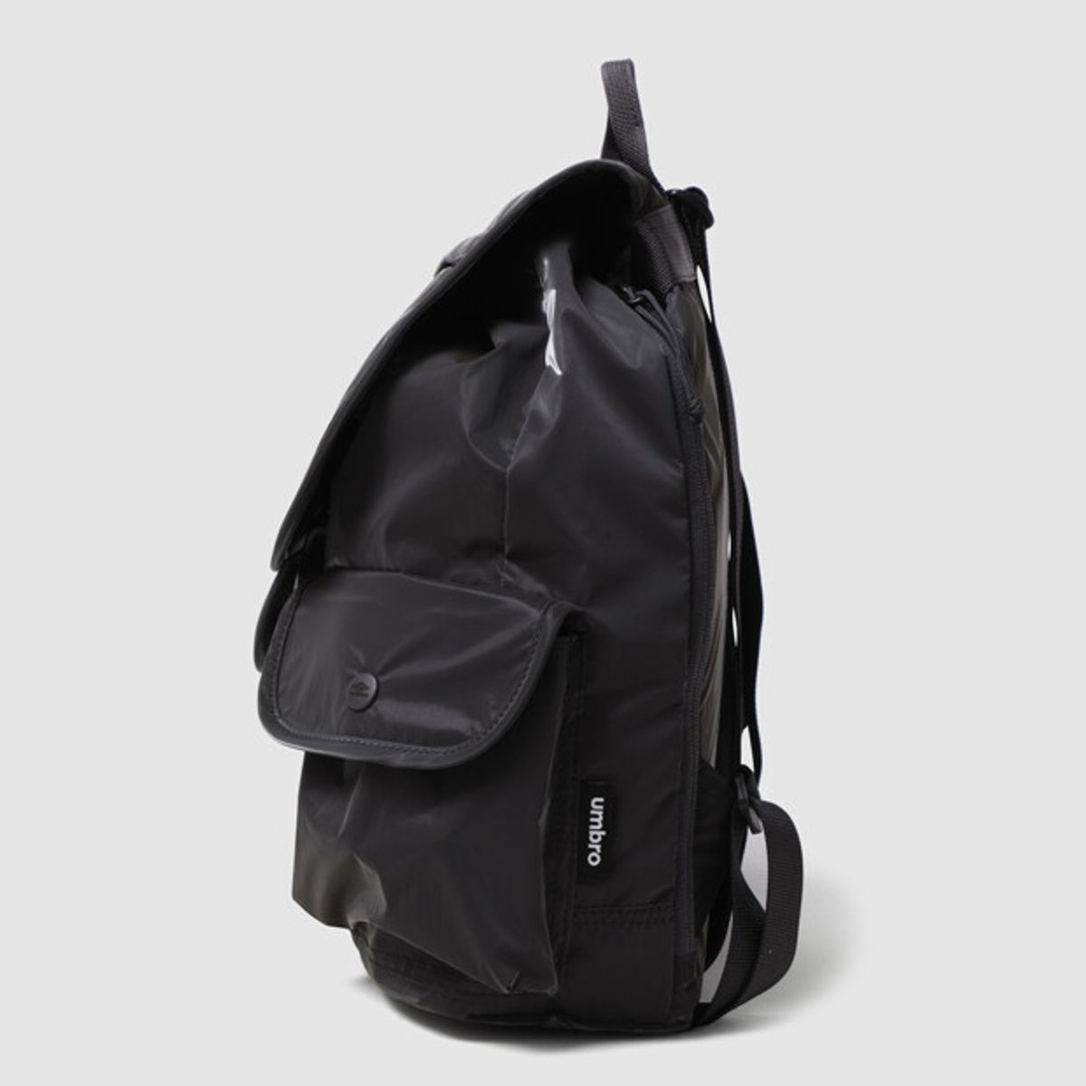 엄브로(UMBRO) 플랩 럭색 백팩 (10L) 차콜 UR223CBP51