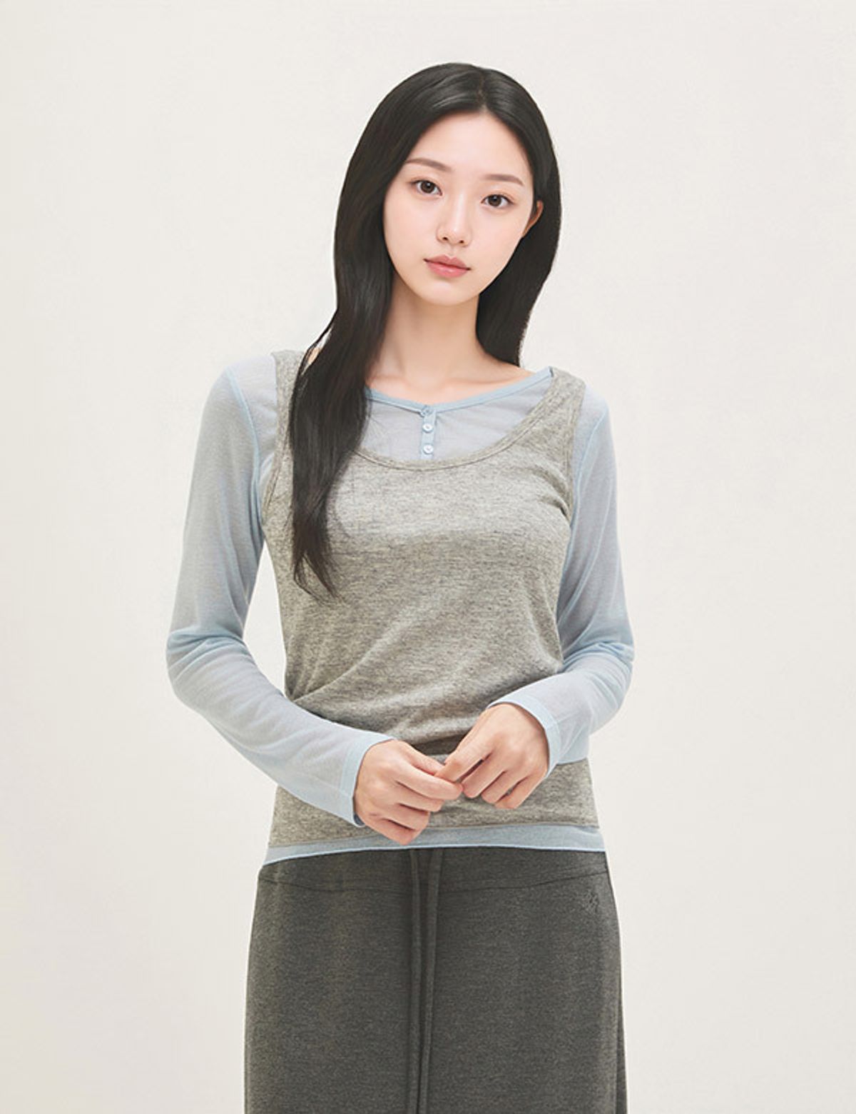 로엠(ROEM) 레이어드 긴팔 티셔츠 RMLWG24RT1