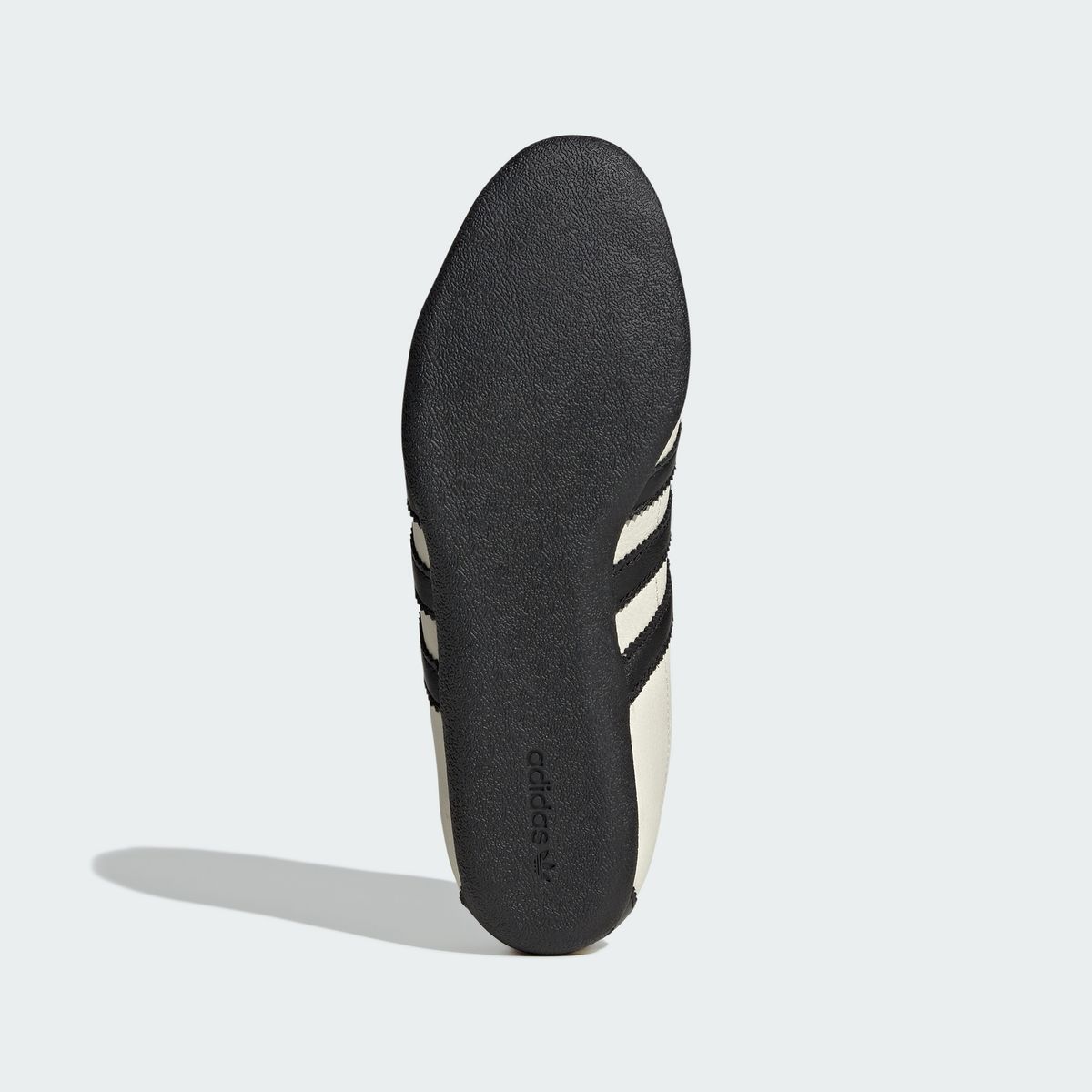 아디다스(ADIDAS) 도쿄 - 화이트:블랙 / JQ0597